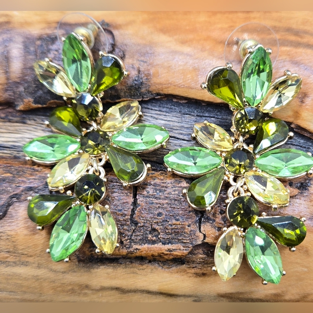 Glass Stone Earrings Green & Yellow Pierced Studs 2" Drop EUC